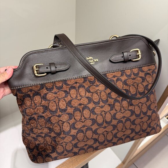 Coach Easton Tote Bag In Signature Chenille CCZ08 - Picture 3 of 8